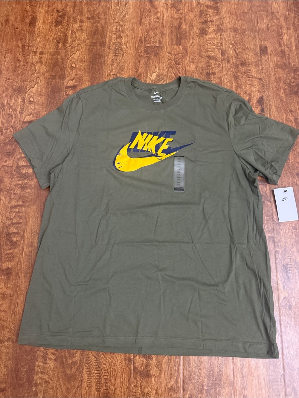 Nike Men's Olive Green Short Sleeve Tee with Yellow & Navy Logo Size XXL